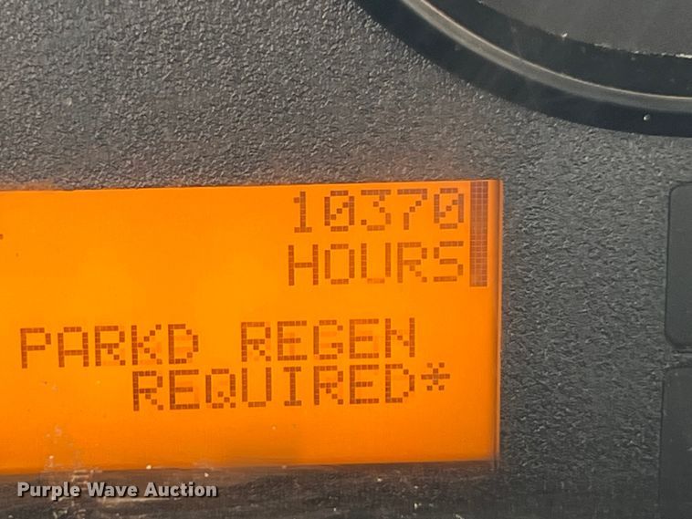 image for item DS3067 2013 International  DuraStar 4300  water truck