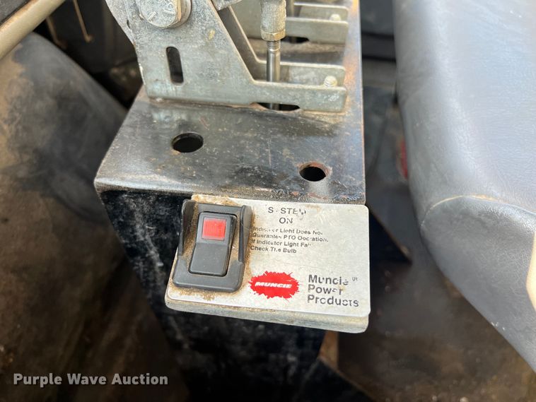 image for item DS3067 2013 International  DuraStar 4300  water truck