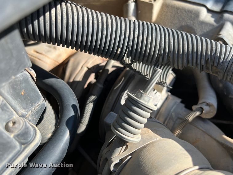 image for item DS3067 2013 International  DuraStar 4300  water truck