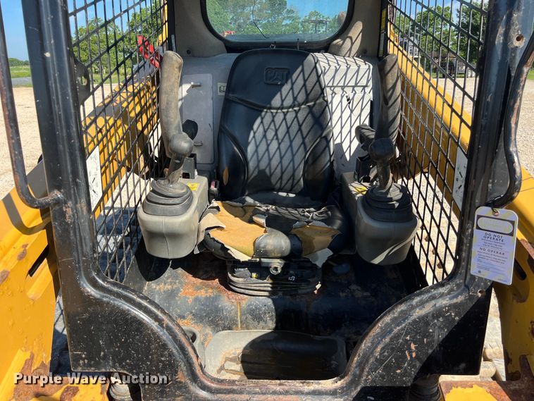 image for item DS3068 2015 Caterpillar 259D tracked skid steer loader