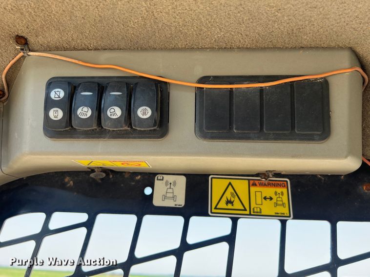 image for item DS3068 2015 Caterpillar 259D tracked skid steer loader