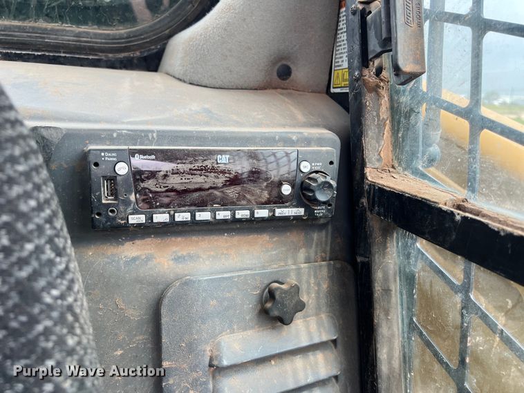 image for item DS3087 2017 Caterpillar 299D2 HXP tracked skid steer loader