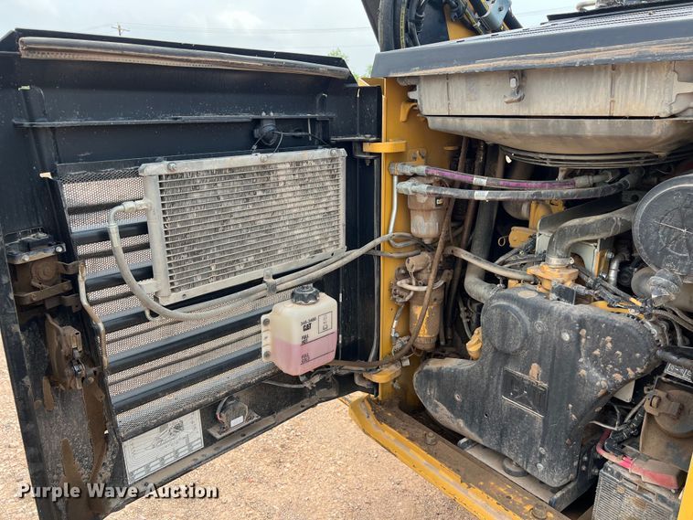 image for item DS3087 2017 Caterpillar 299D2 HXP tracked skid steer loader