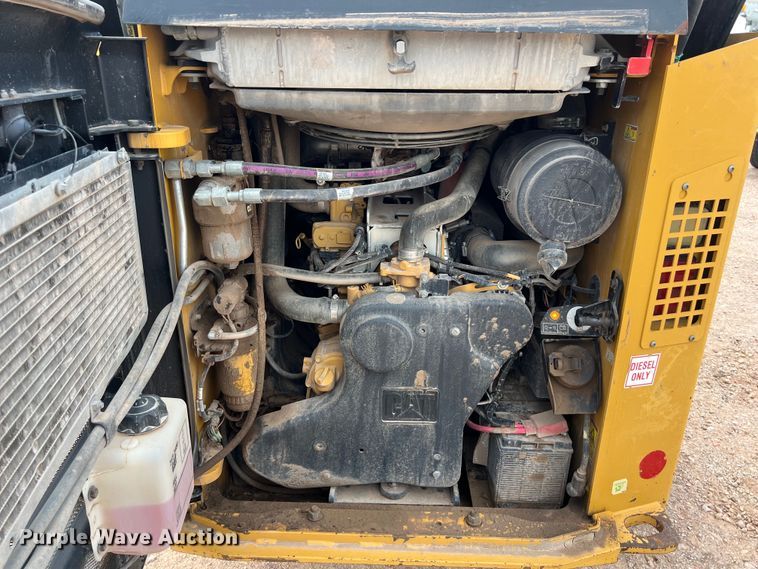 image for item DS3087 2017 Caterpillar 299D2 HXP tracked skid steer loader