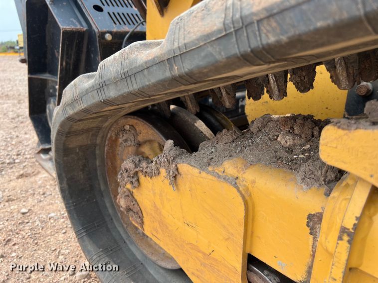 image for item DS3087 2017 Caterpillar 299D2 HXP tracked skid steer loader