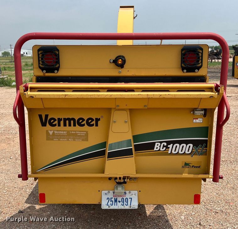 image for item DS3088 2009 Vermeer BC1000XL wood chipper