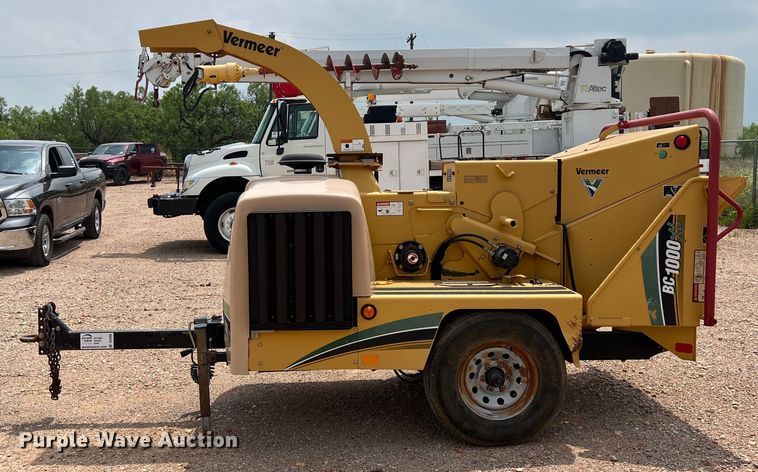 image for item DS3088 2009 Vermeer BC1000XL wood chipper
