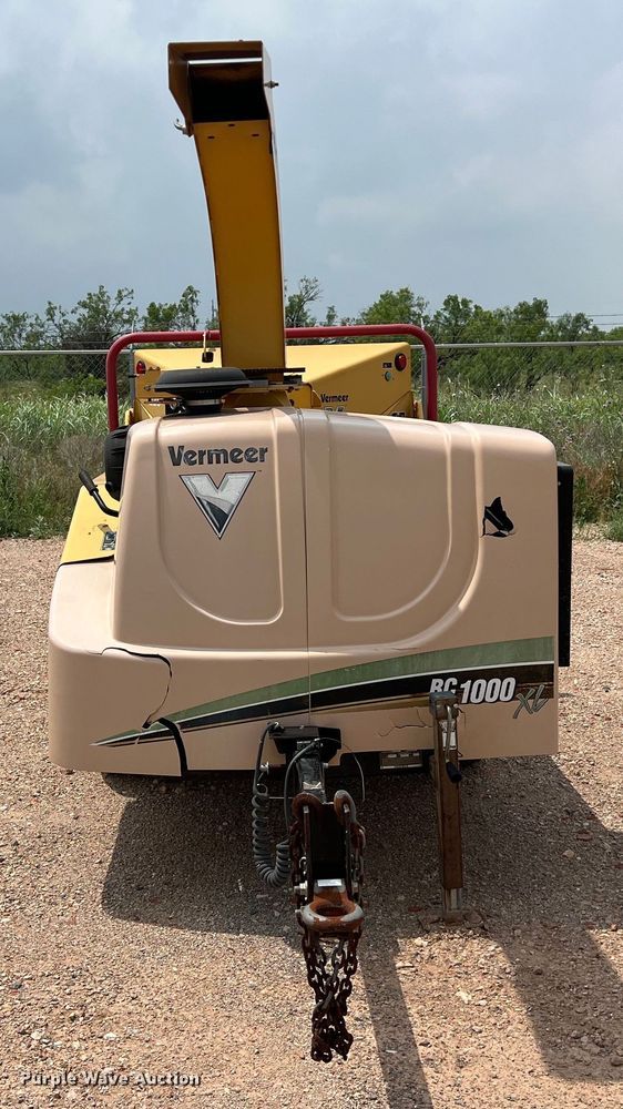 image for item DS3088 2009 Vermeer BC1000XL wood chipper