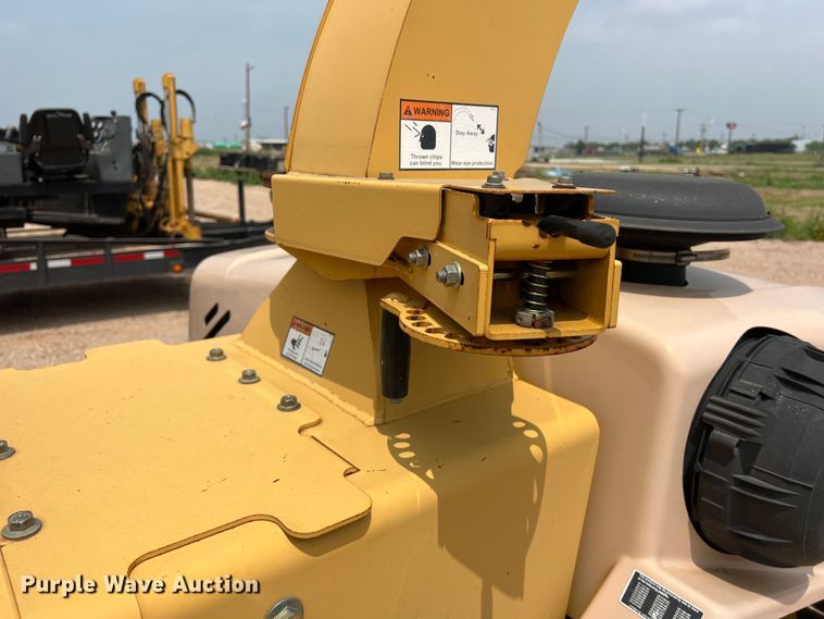 image for item DS3088 2009 Vermeer BC1000XL wood chipper