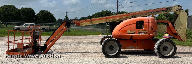image for item DS3105 2014 JLG 600AJ boom lift