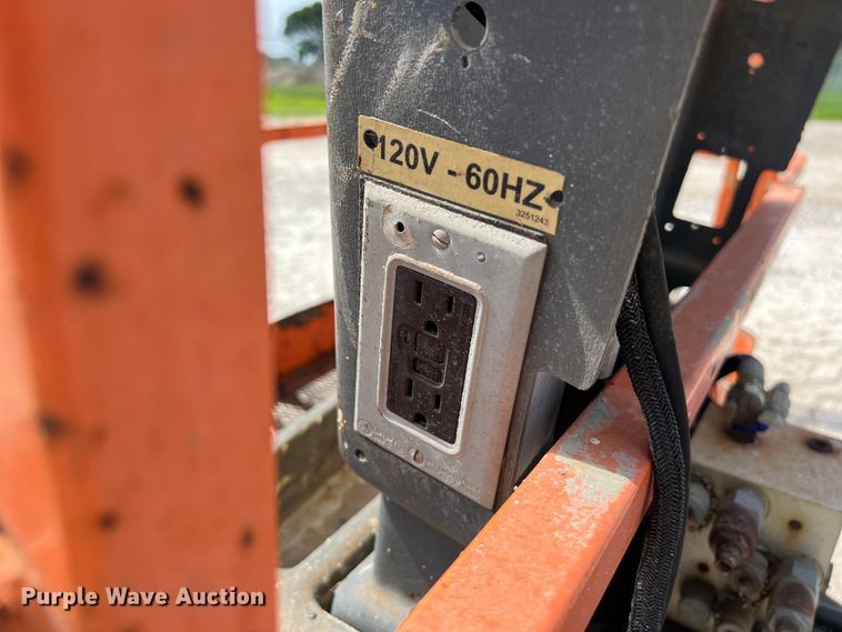 image for item DS3105 2014 JLG 600AJ boom lift