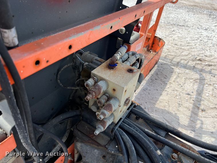 image for item DS3105 2014 JLG 600AJ boom lift