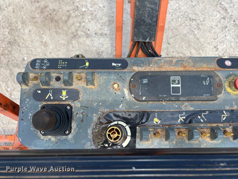 image for item DS3105 2014 JLG 600AJ boom lift