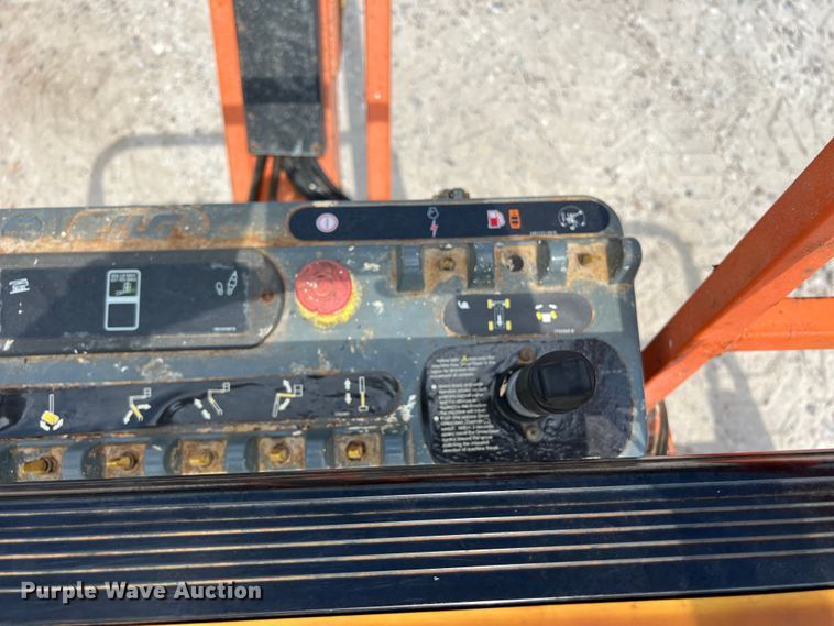 image for item DS3105 2014 JLG 600AJ boom lift