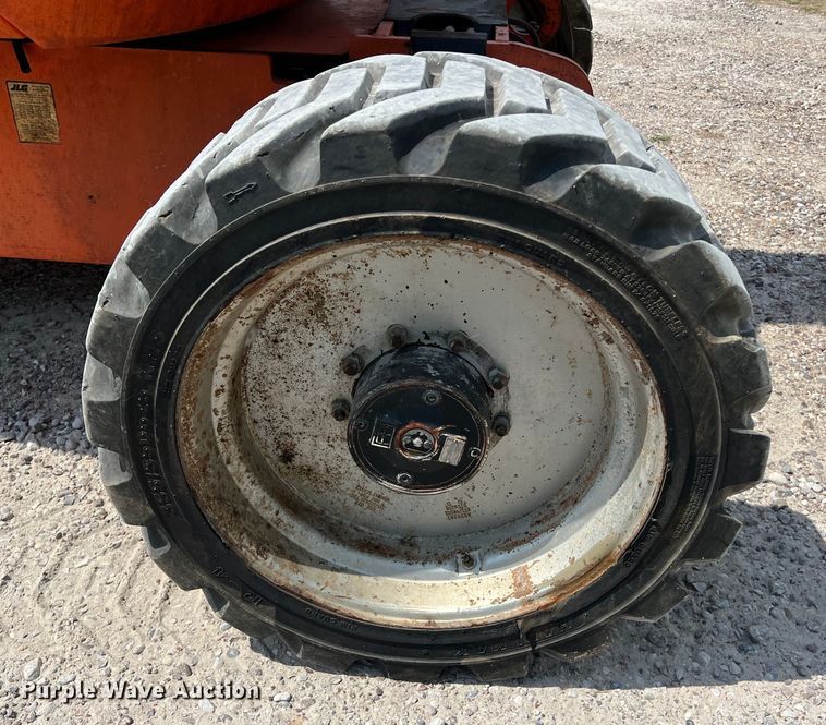 image for item DS3105 2014 JLG 600AJ boom lift