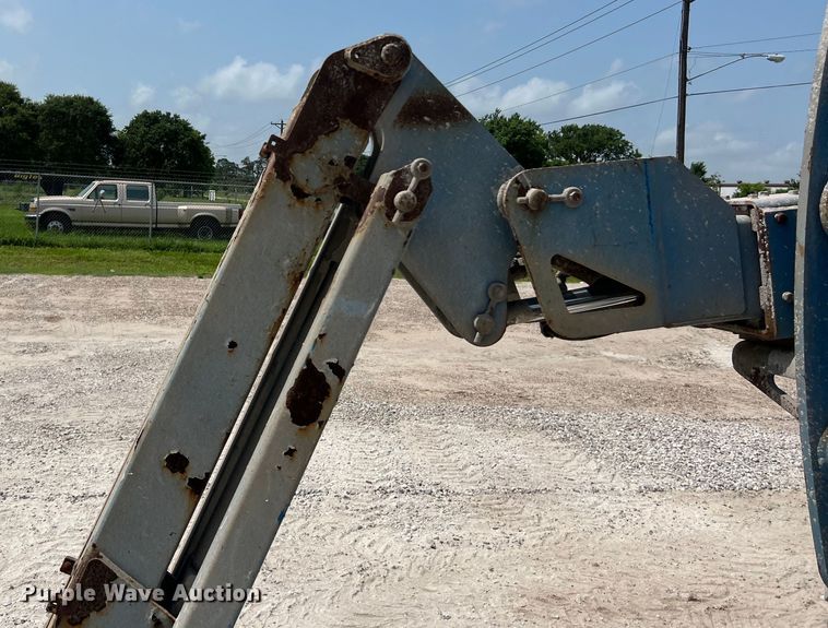 image for item DS3106 2015 Genie Z-45/25J boom lift