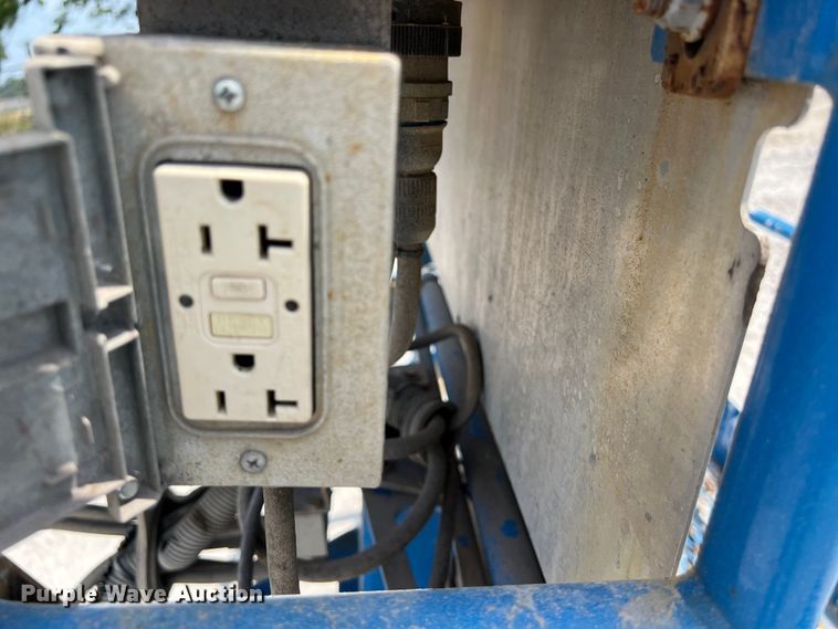 image for item DS3106 2015 Genie Z-45/25J boom lift