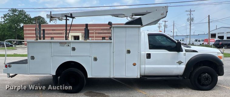 image for item DS3108 2011 Ford F550 Super Duty XL bucket truck