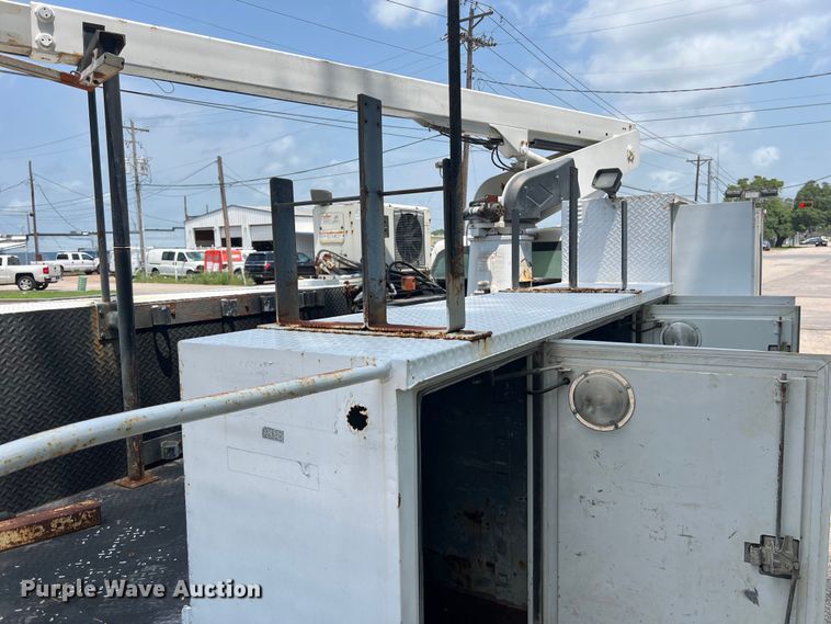 image for item DS3108 2011 Ford F550 Super Duty XL bucket truck