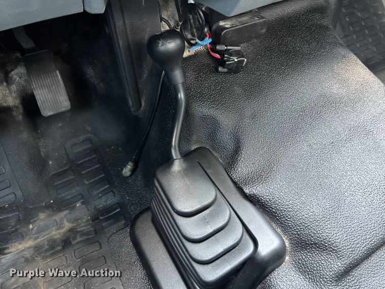 image for item DS3108 2011 Ford F550 Super Duty XL bucket truck