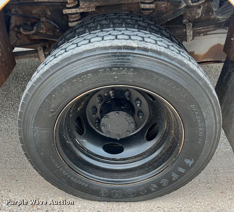 image for item DS3108 2011 Ford F550 Super Duty XL bucket truck