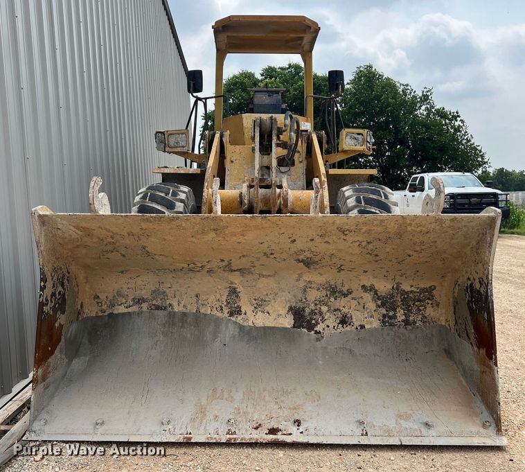 image for item DS3111 1994 Komatsu WA250-1 wheel loader