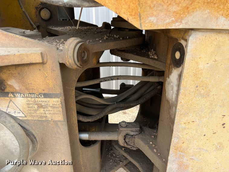 image for item DS3111 1994 Komatsu WA250-1 wheel loader