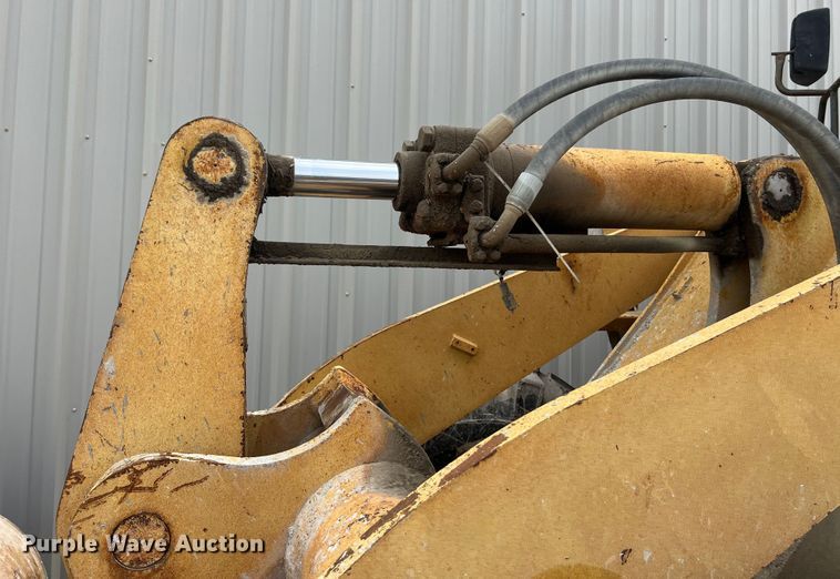 image for item DS3111 1994 Komatsu WA250-1 wheel loader