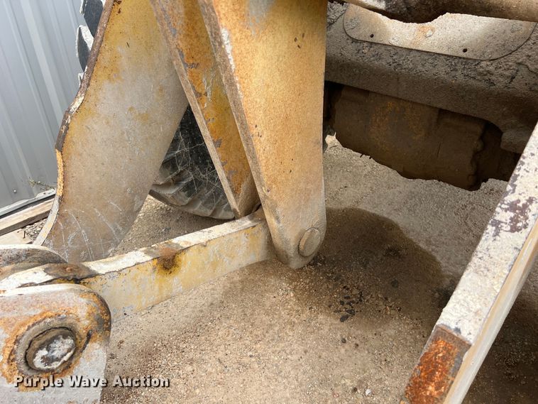 image for item DS3111 1994 Komatsu WA250-1 wheel loader