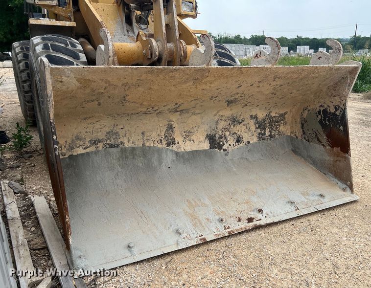 image for item DS3111 1994 Komatsu WA250-1 wheel loader