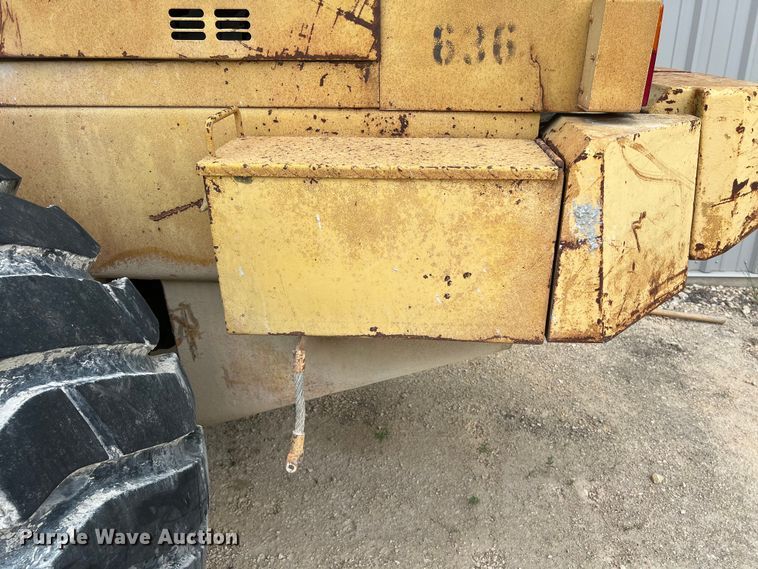 image for item DS3111 1994 Komatsu WA250-1 wheel loader