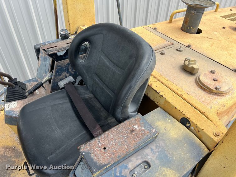 image for item DS3111 1994 Komatsu WA250-1 wheel loader