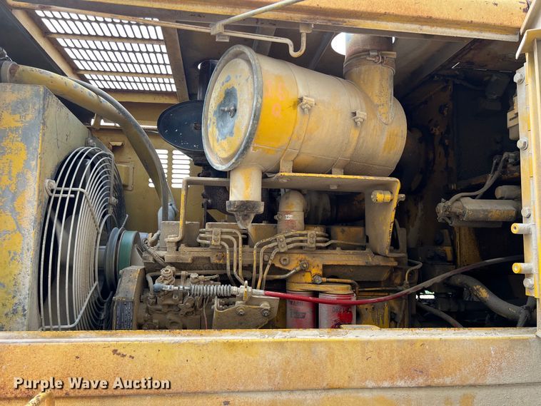 image for item DS3111 1994 Komatsu WA250-1 wheel loader