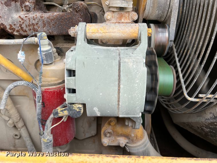 image for item DS3111 1994 Komatsu WA250-1 wheel loader