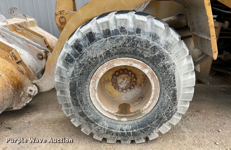 image for item DS3111 1994 Komatsu WA250-1 wheel loader