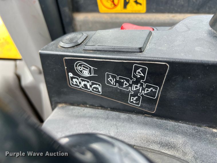 image for item DS3116 2014 Komatsu WA470-7 wheel loader