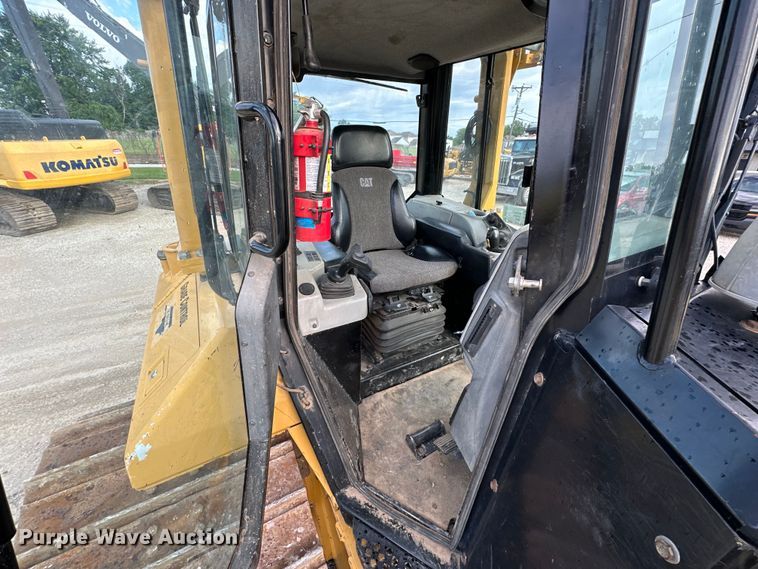 image for item DS4168 2018 Caterpillar  D6N LGP dozer