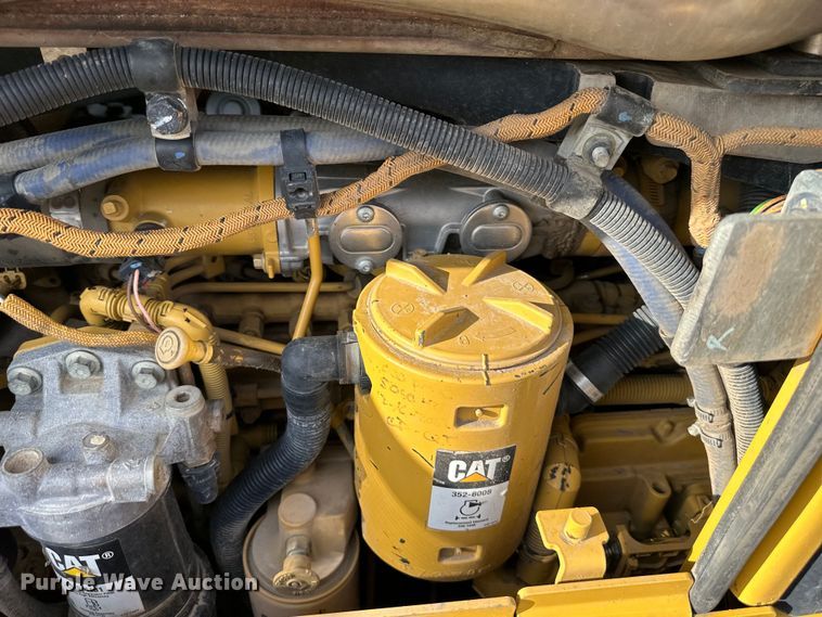 image for item DS4168 2018 Caterpillar  D6N LGP dozer