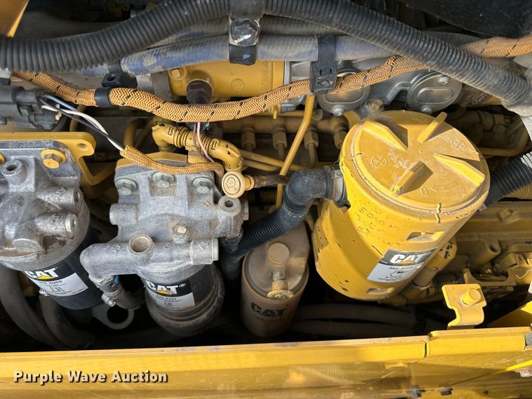 image for item DS4168 2018 Caterpillar  D6N LGP dozer