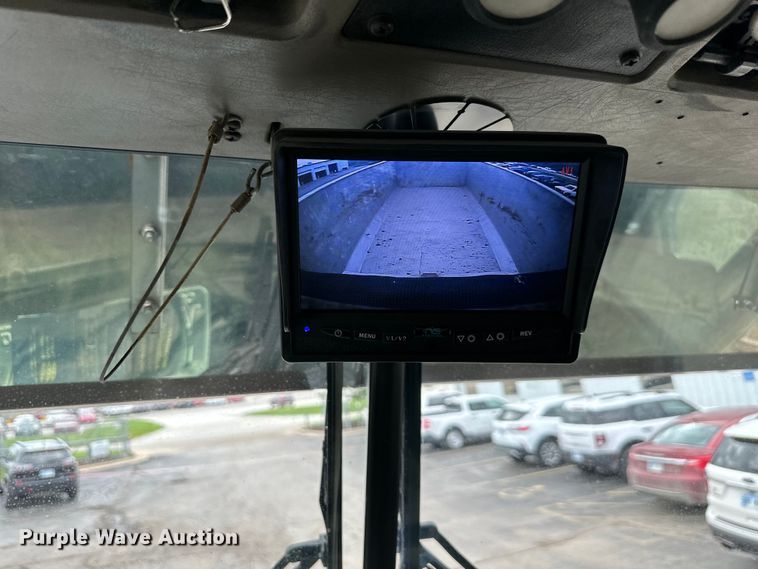 image for item DS4169 2004 Kenworth  T800 dump truck