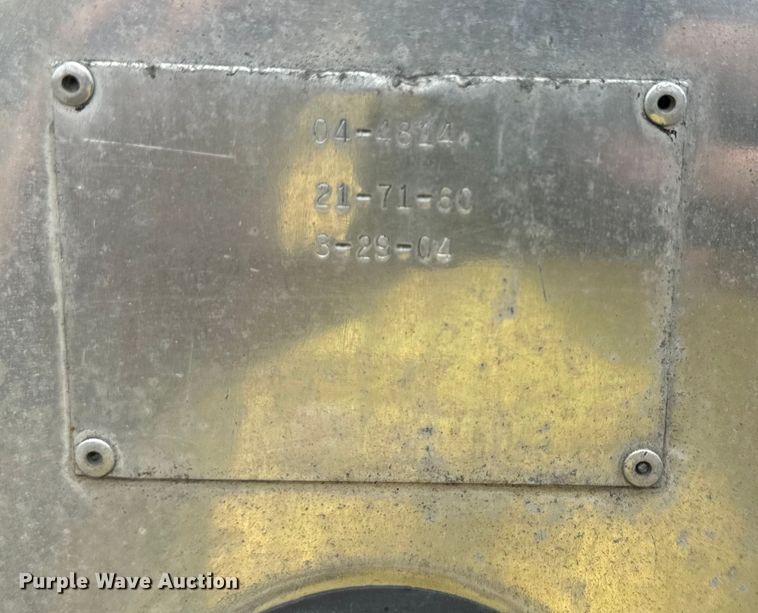 image for item DS4169 2004 Kenworth  T800 dump truck