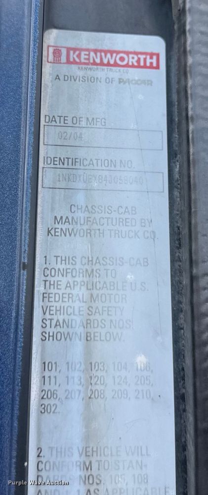 image for item DS4169 2004 Kenworth  T800 dump truck