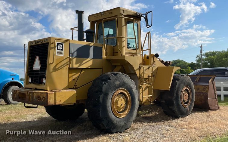 image for item DS5524 1983 Caterpillar  966D wheel loader