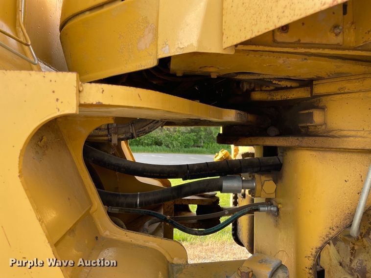 image for item DS5524 1983 Caterpillar  966D wheel loader