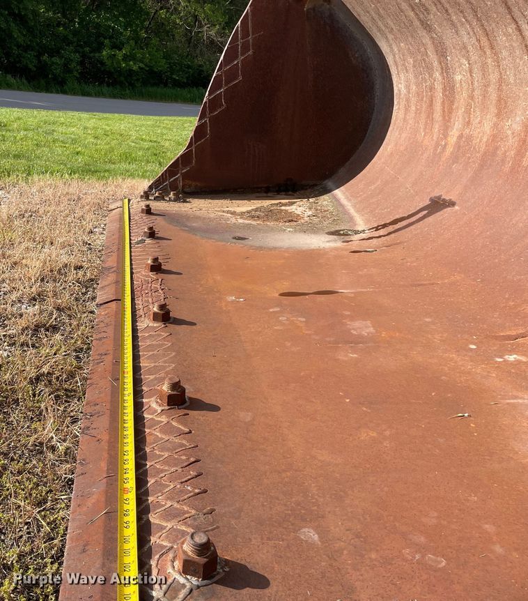 image for item DS5524 1983 Caterpillar  966D wheel loader