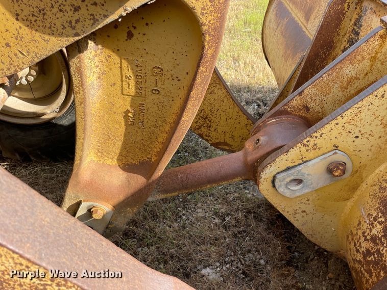 image for item DS5524 1983 Caterpillar  966D wheel loader
