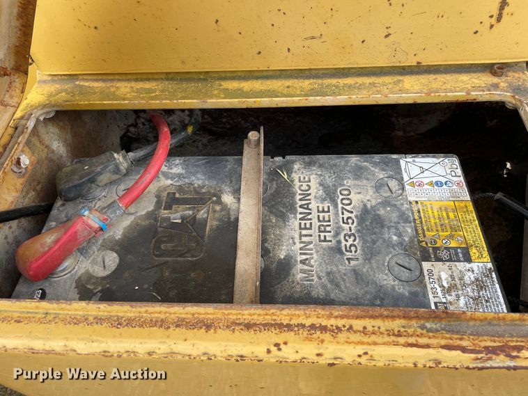 image for item DS5524 1983 Caterpillar  966D wheel loader