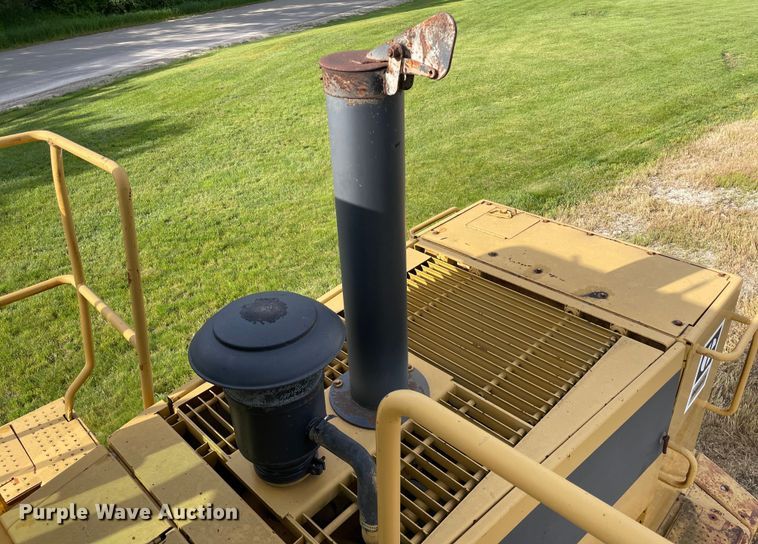 image for item DS5524 1983 Caterpillar  966D wheel loader