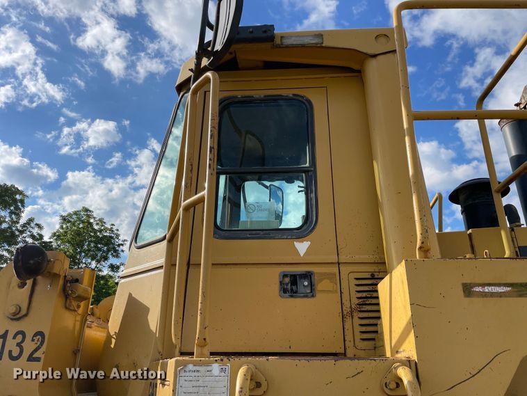 image for item DS5524 1983 Caterpillar  966D wheel loader