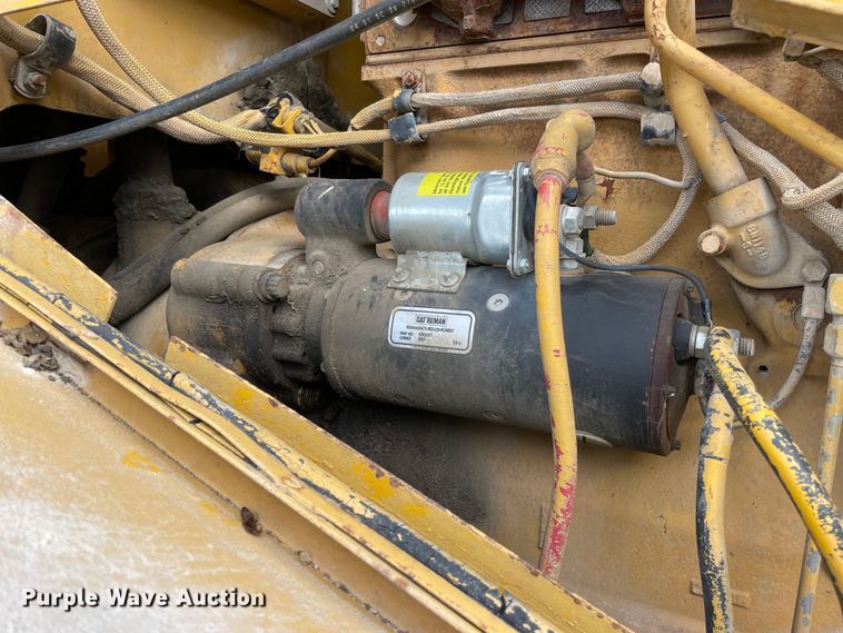 image for item DS5524 1983 Caterpillar  966D wheel loader